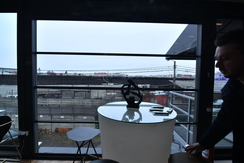 Pergole retractabile si sisteme de sticla (glisante/ghilotina).