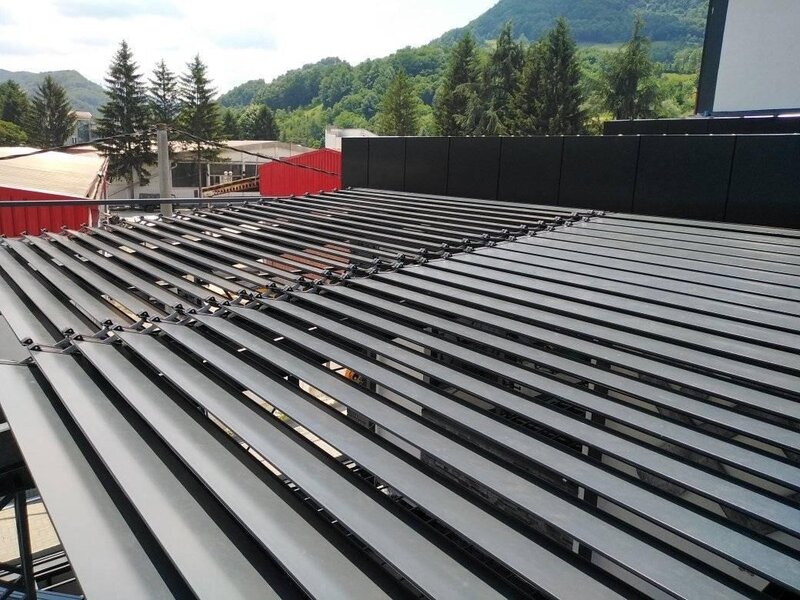 Pergole retractabile si sisteme de sticla (glisante/ghilotina).